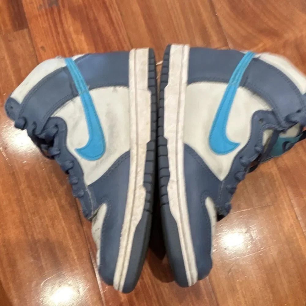 Nike Dunk Boys Blue & White High Top Leather Sneakers size 5